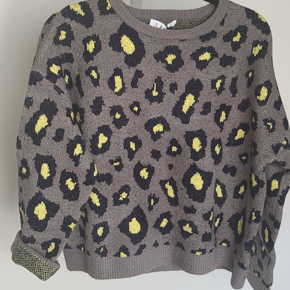 THML Sweater
